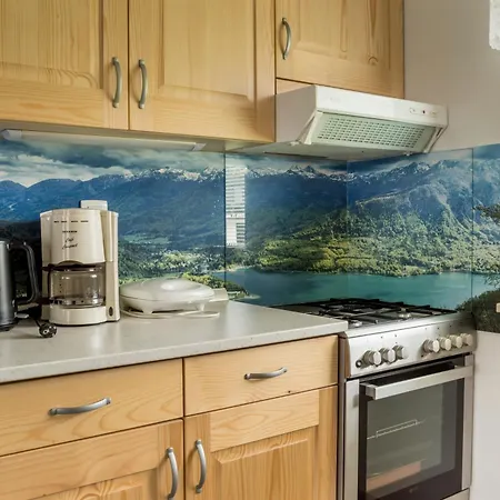 Stros Διαμέρισμα *